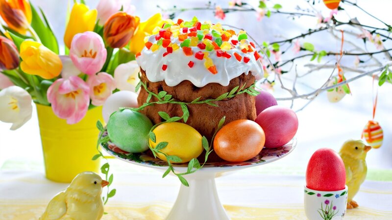 Easter cake with colorful eggs