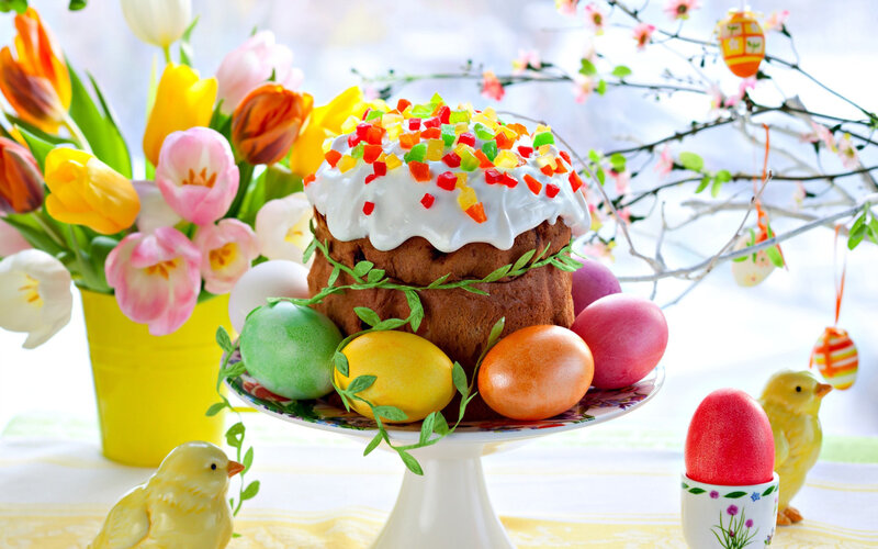 Easter Cake with Eggs — Yellow, Festive