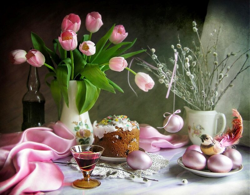 Easter Cake with Tulips