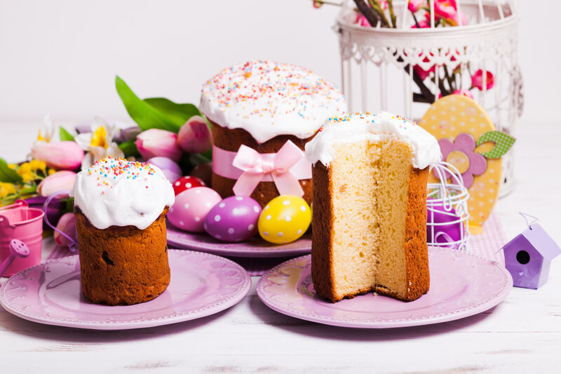 Easter Cakes on Plates