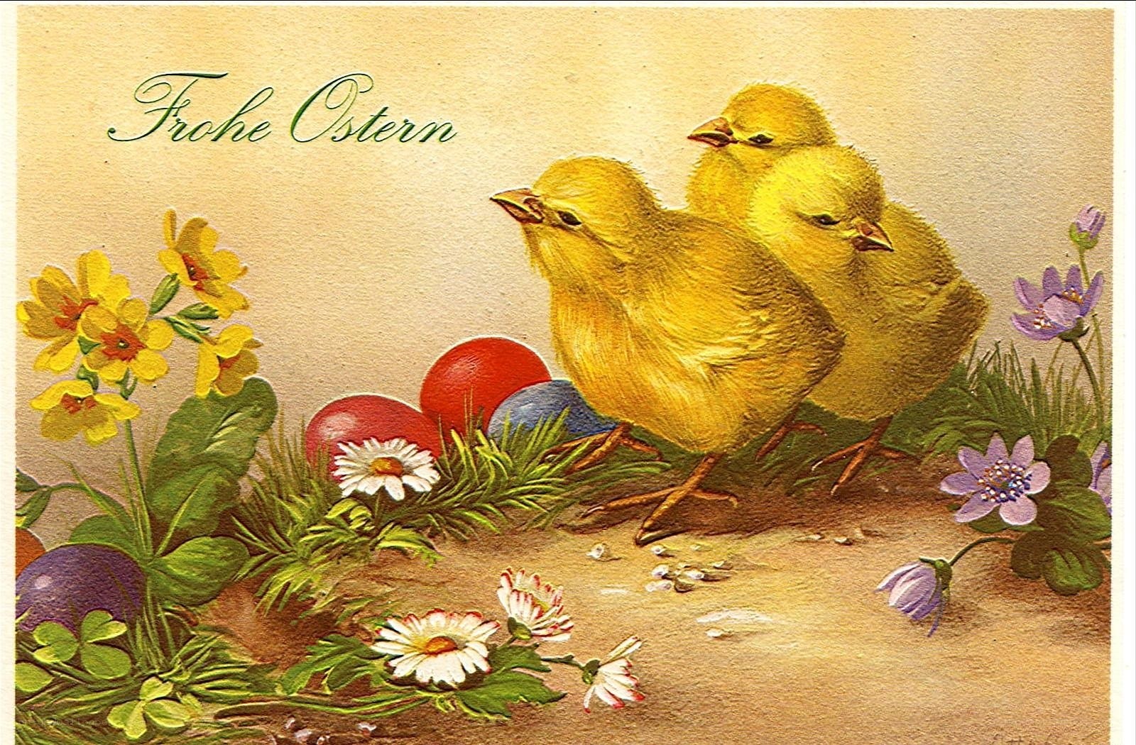 Easter chicks and flowers