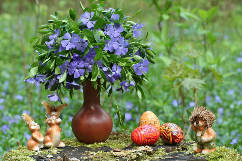 Easter Eggs and Figurines