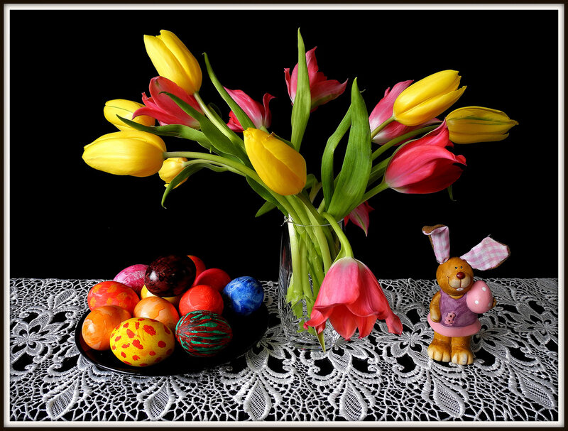 Easter Eggs and Tulips — Yellow, Festive