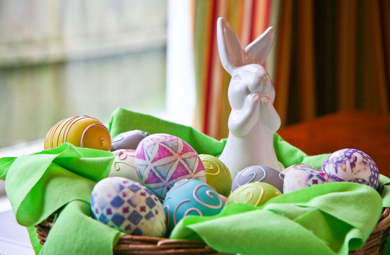 Easter Eggs in Basket — Green