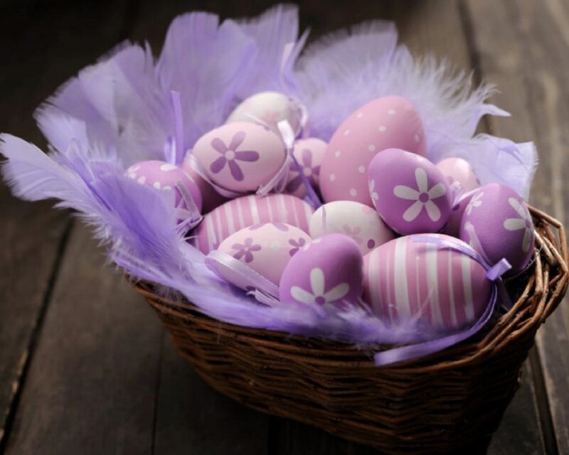 Easter Eggs in Basket — Purple, Festive