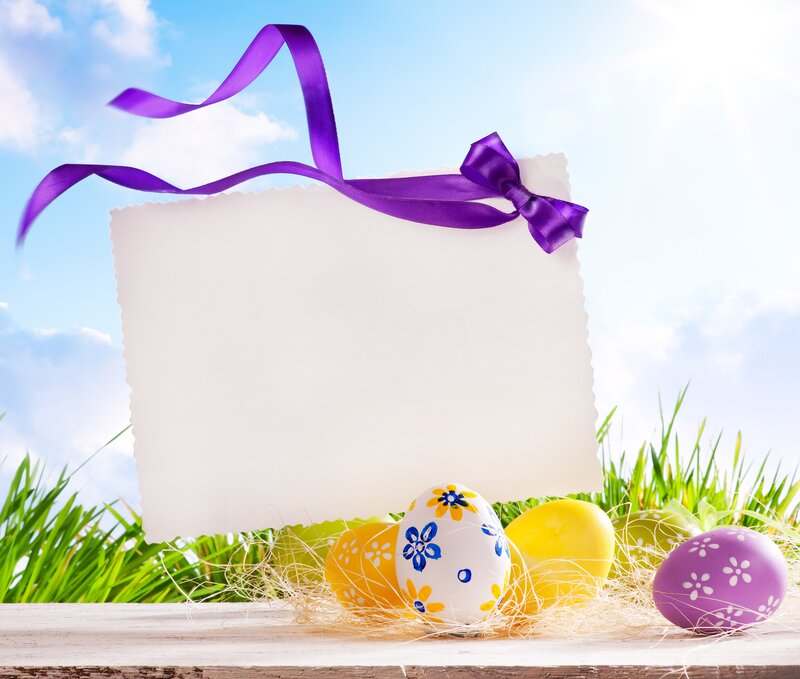 Easter Eggs in Nest — Green, Festive