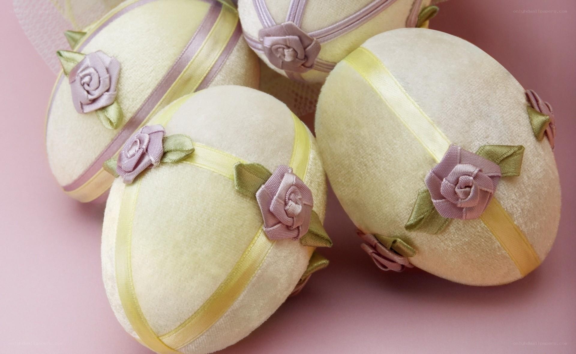 Easter eggs with ribbon roses