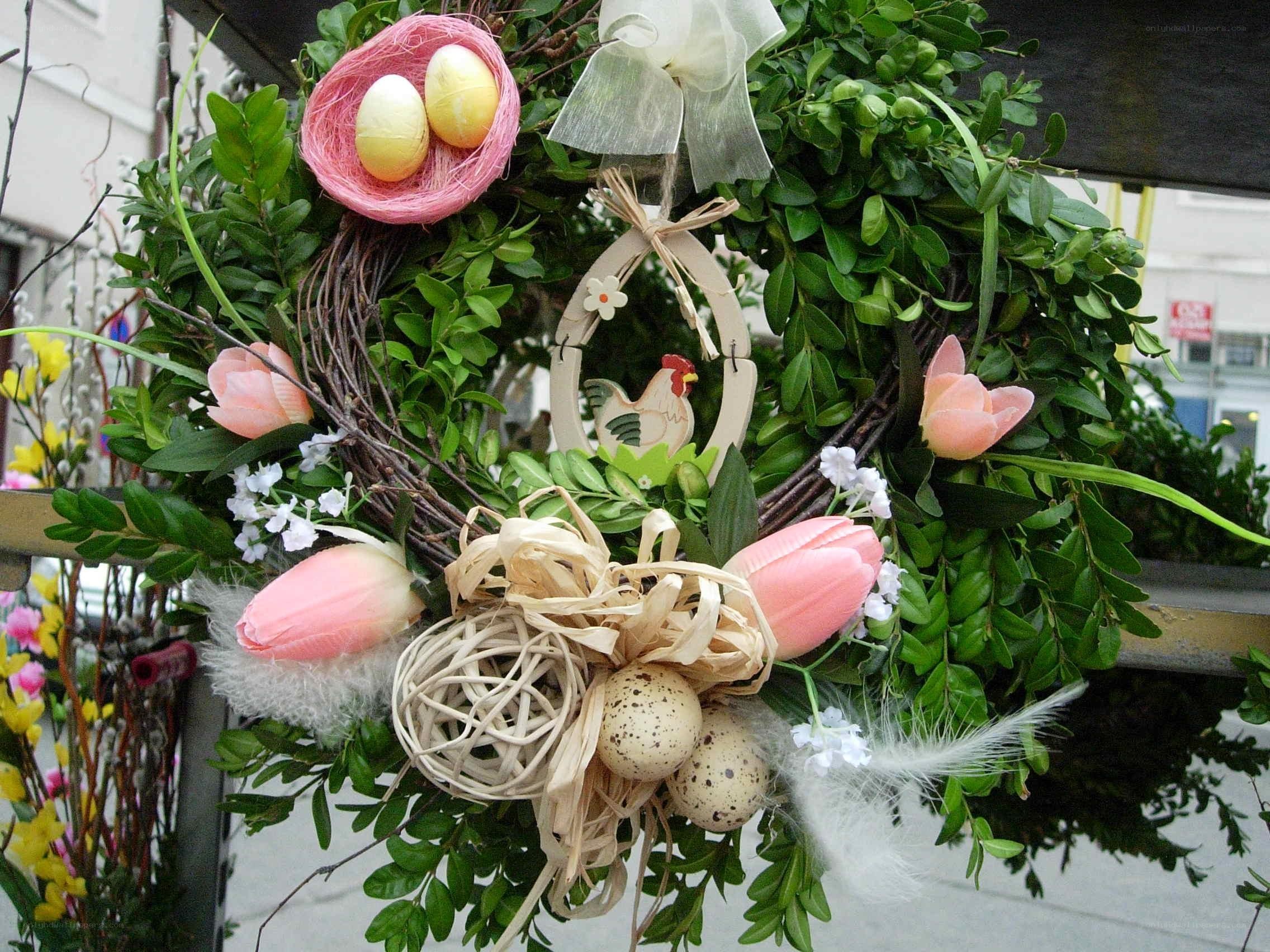 Easter wreath with eggs and flowers