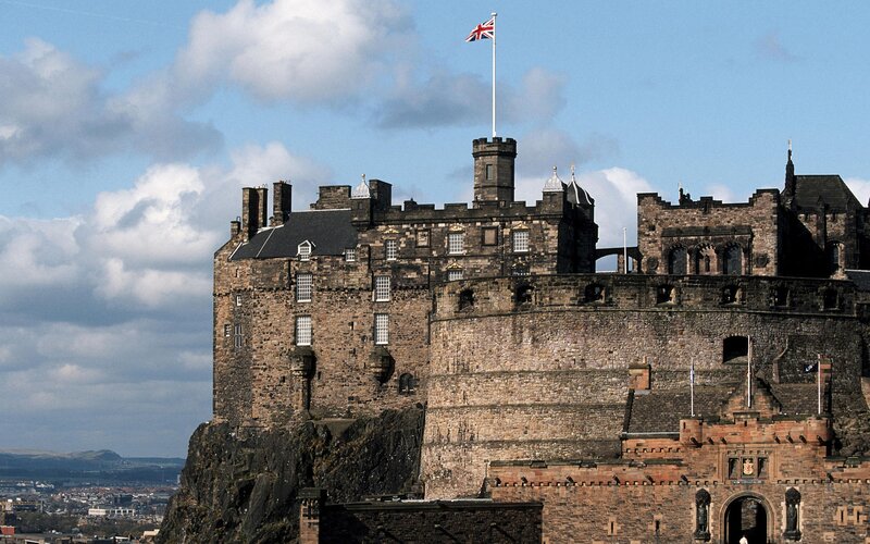 Edinburgh Castle — Brown, Dramatic, Afternoon