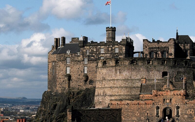 Edinburgh Castle — Brown, Dramatic