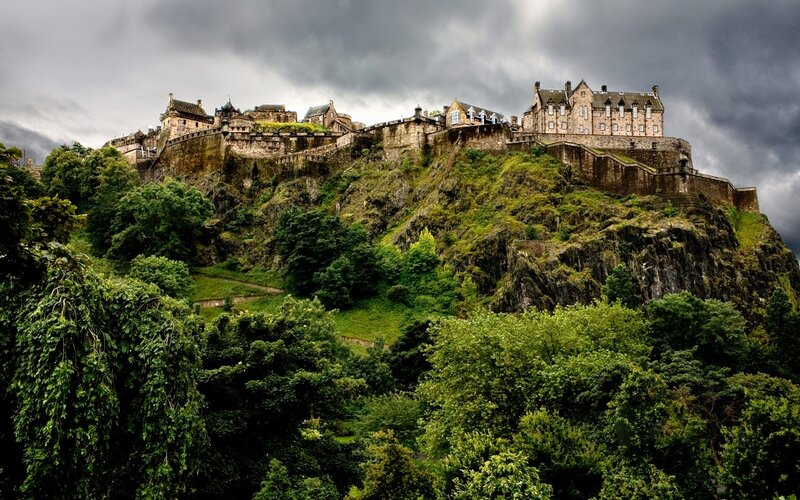 Edinburgh Castle — Green, Dramatic, Photograph