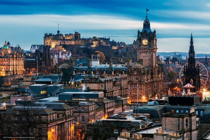 Edinburgh cityscape at dusk