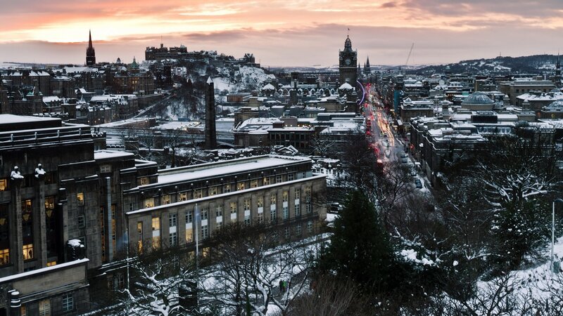 Edinburgh Cityscape — Gray, Serene