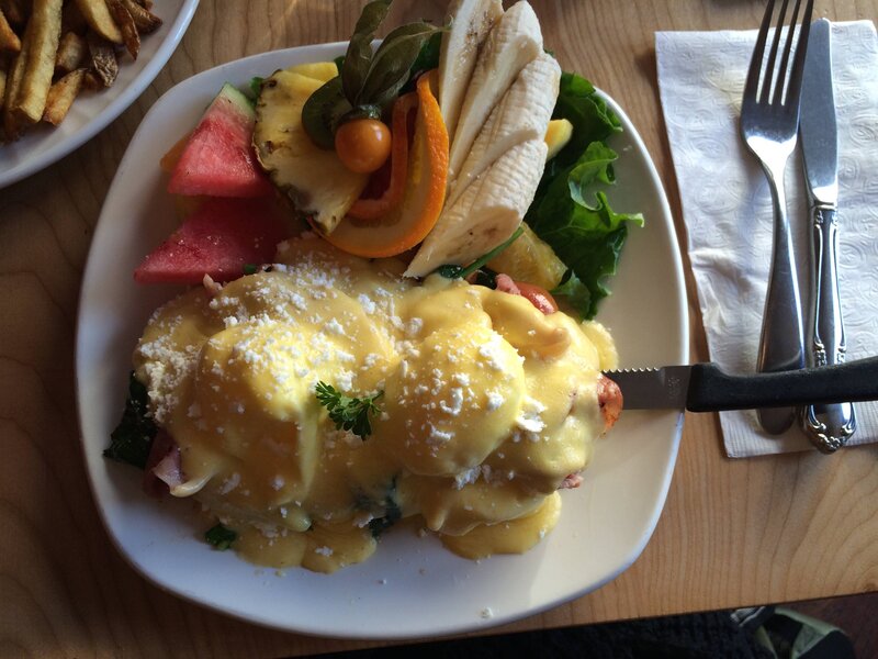 Eggs Benedict with Fruit