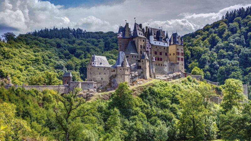 Ehrenbreitstein Fortress — Green, Dramatic