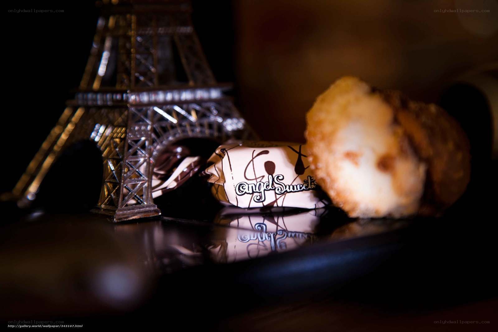 Eiffel Tower and pastry
