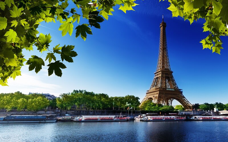 Eiffel Tower and River — Blue