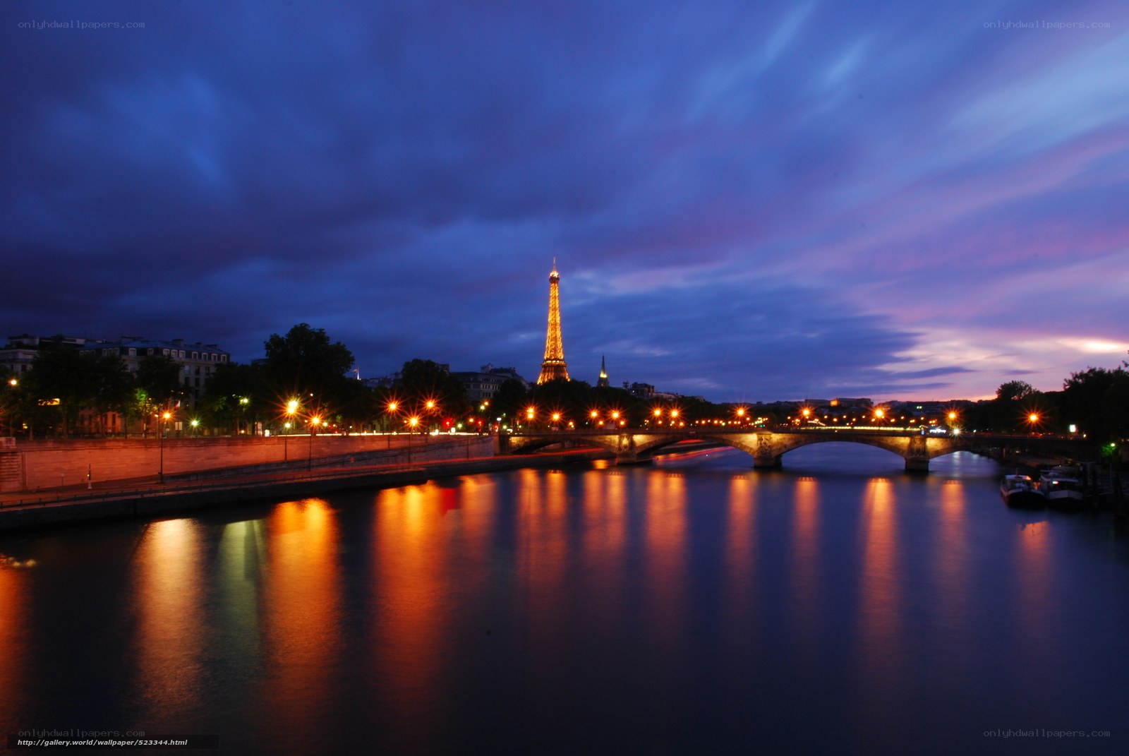 Eiffel Tower at dusk