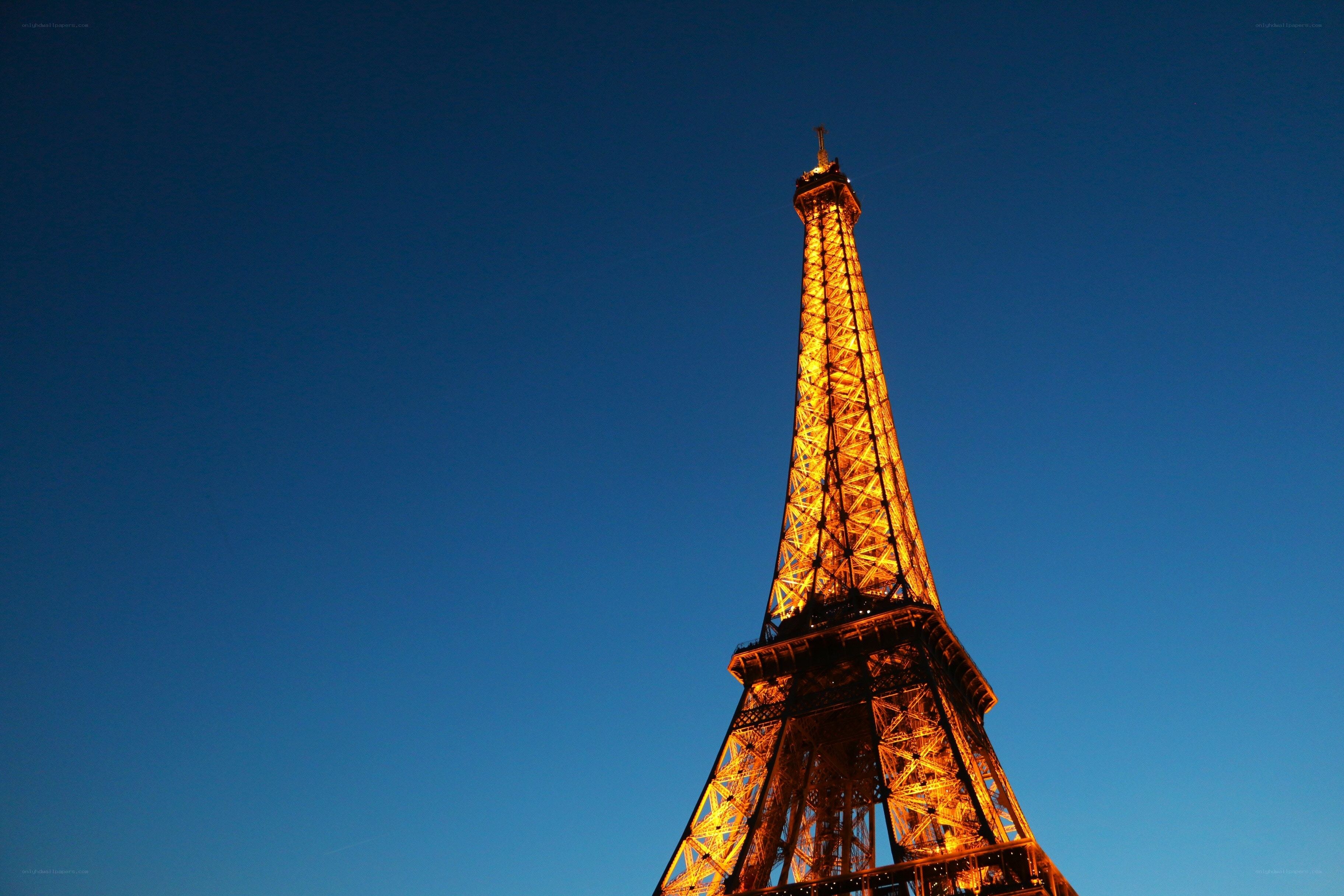 Eiffel Tower at dusk