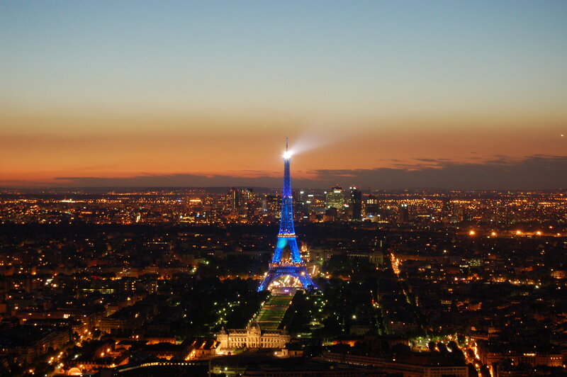 Eiffel Tower at dusk