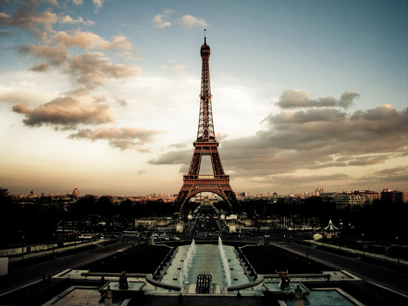 Eiffel Tower at dusk