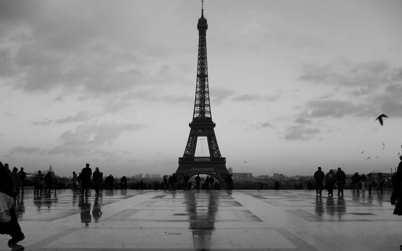Eiffel Tower at dusk