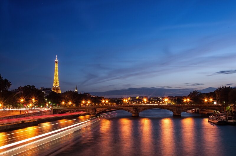 Eiffel Tower at dusk