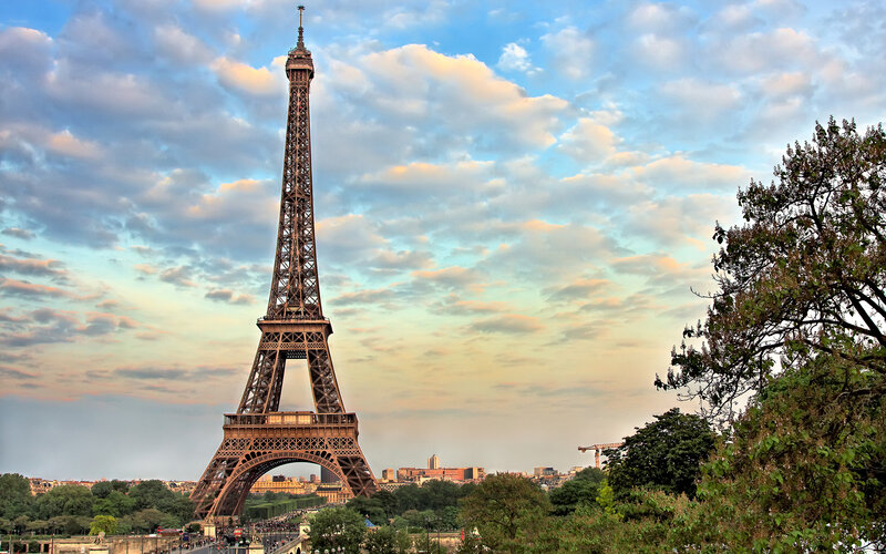 Eiffel Tower at Dusk — Blue, Serene, Sunset