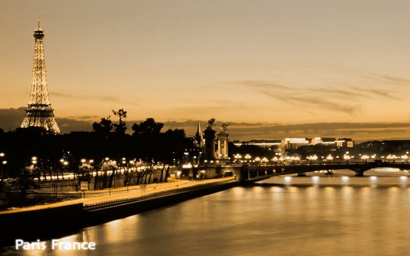 Eiffel Tower at dusk in Paris