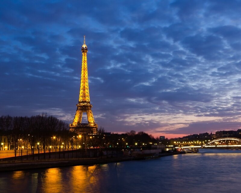 Eiffel Tower at Dusk — Night