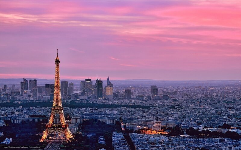 Eiffel Tower at Dusk — Pink, Serene