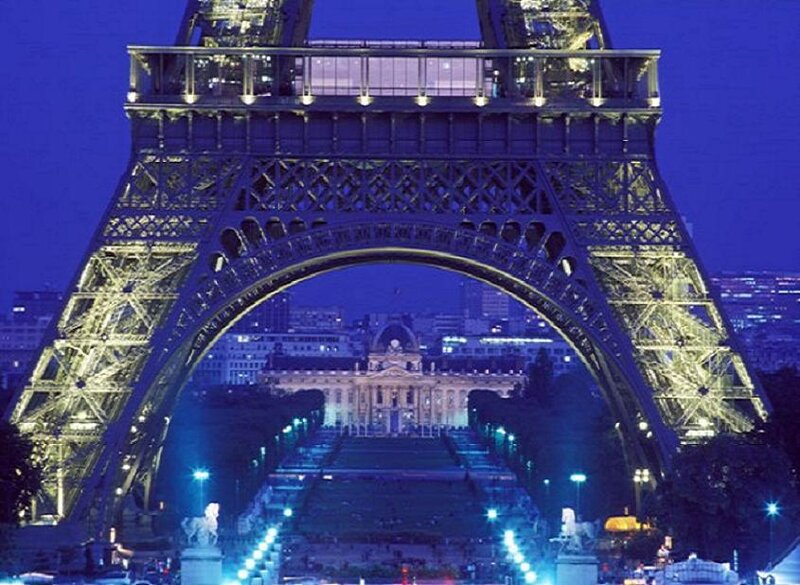 Eiffel Tower at night