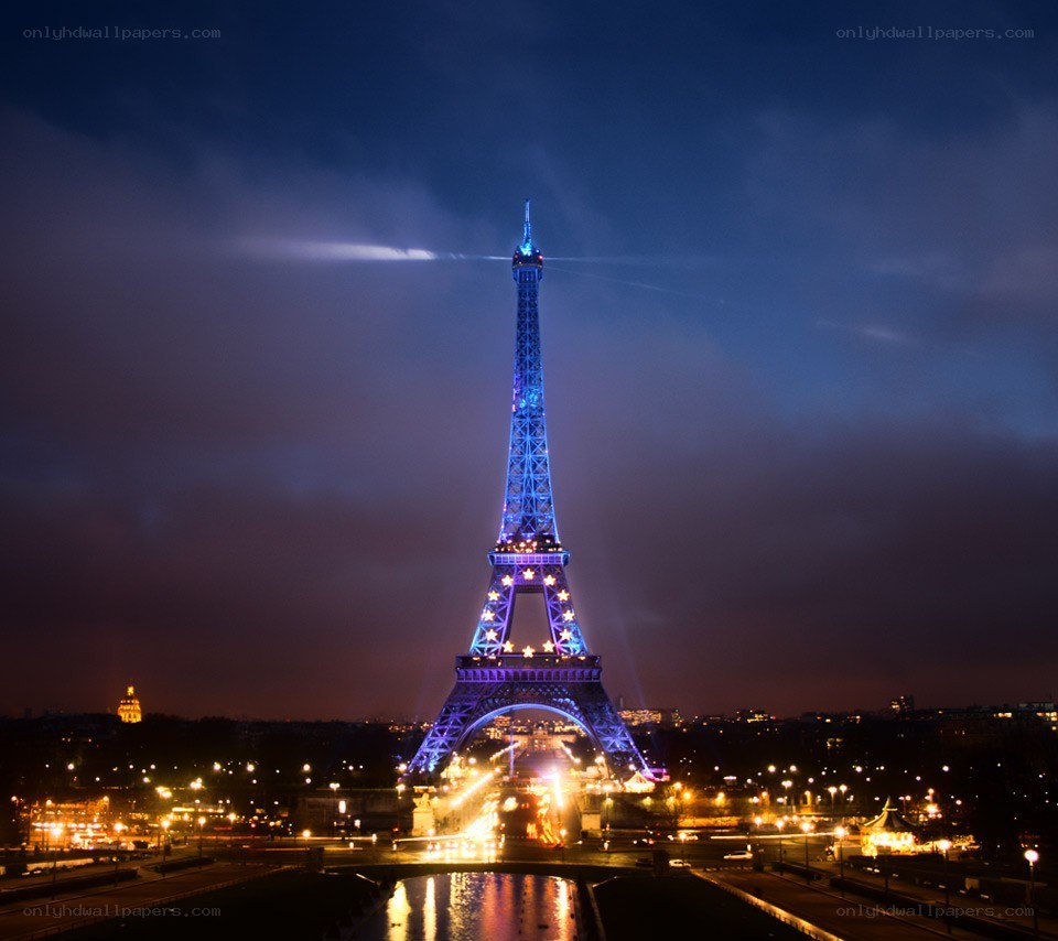 Eiffel Tower at night