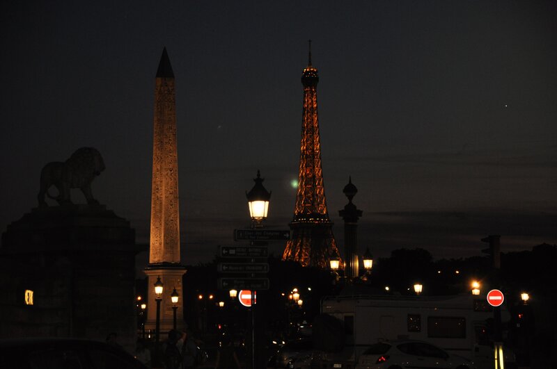 Eiffel Tower at Night — Black