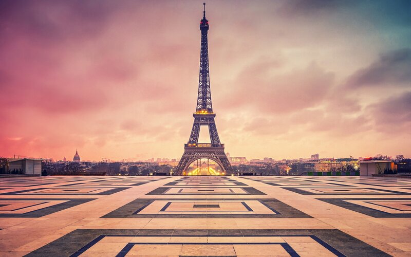 Eiffel Tower at Sunset — Pink, Serene