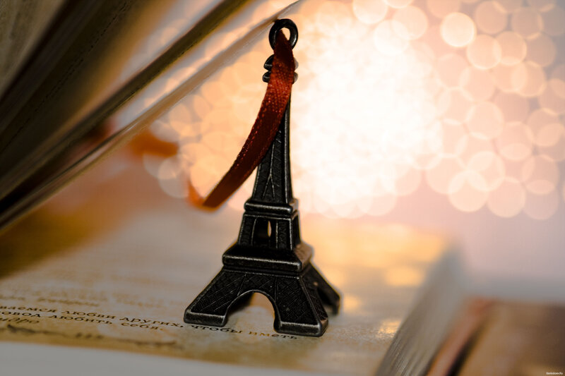 Eiffel Tower Bookmark