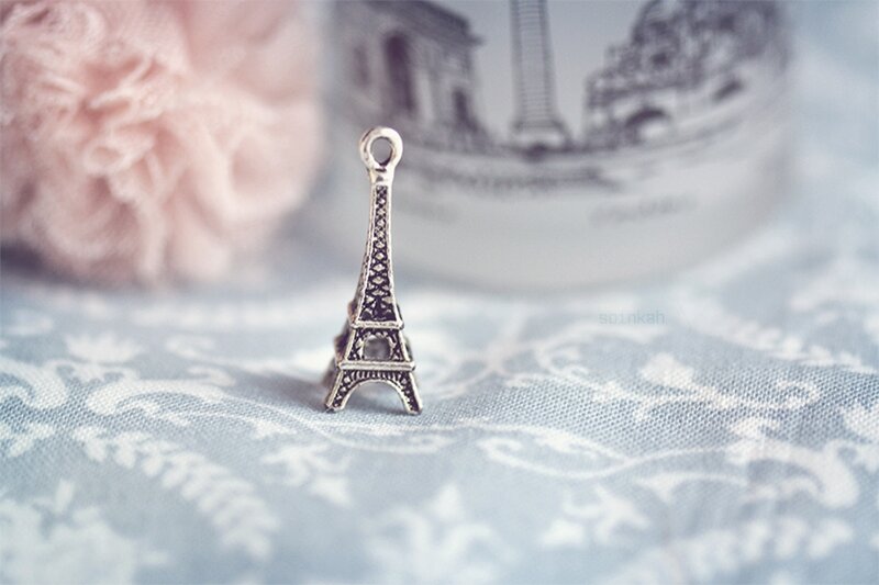 Eiffel Tower Charm — Blue