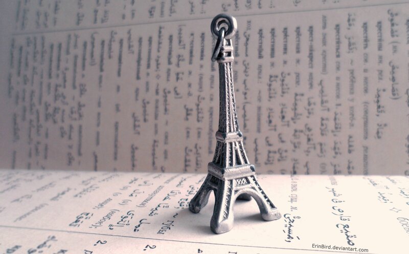 Eiffel Tower Charm — Silver