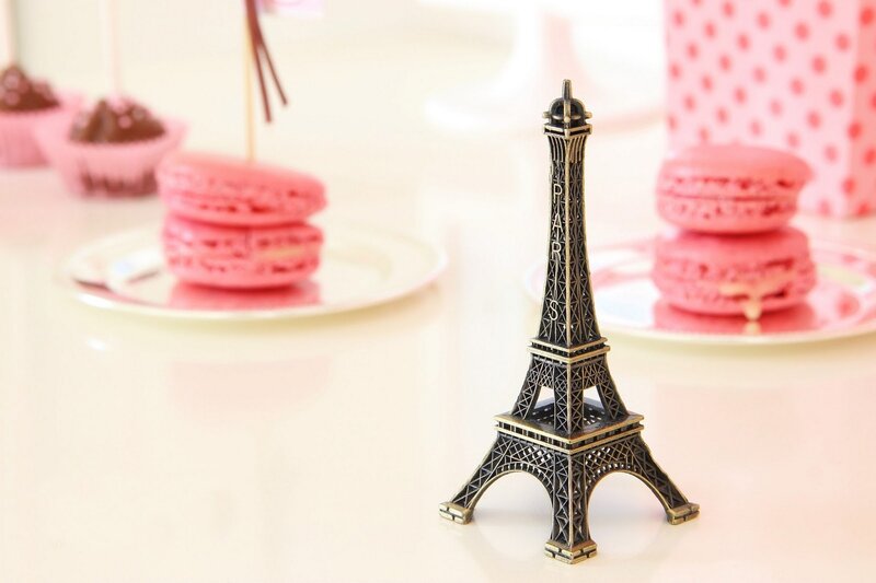 Eiffel Tower Figurine — Pink, Sweet