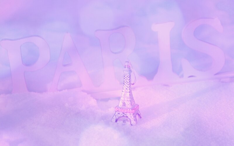 Eiffel Tower Figurine — Purple