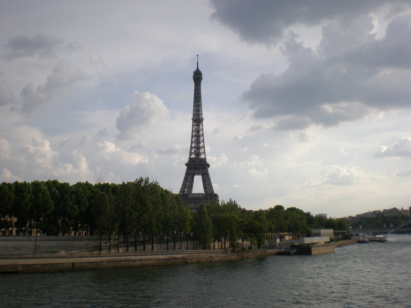 Eiffel Tower — Gray