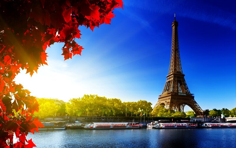 Eiffel Tower in Autumn