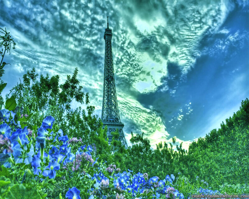 Eiffel Tower in Garden — Blue