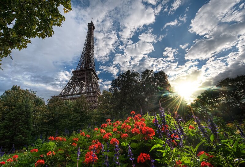 Eiffel Tower in Garden — Dramatic