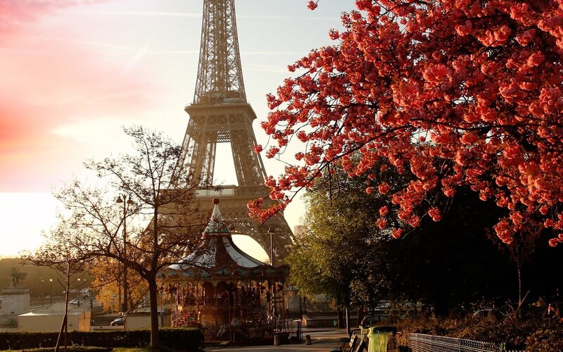Eiffel Tower in Spring