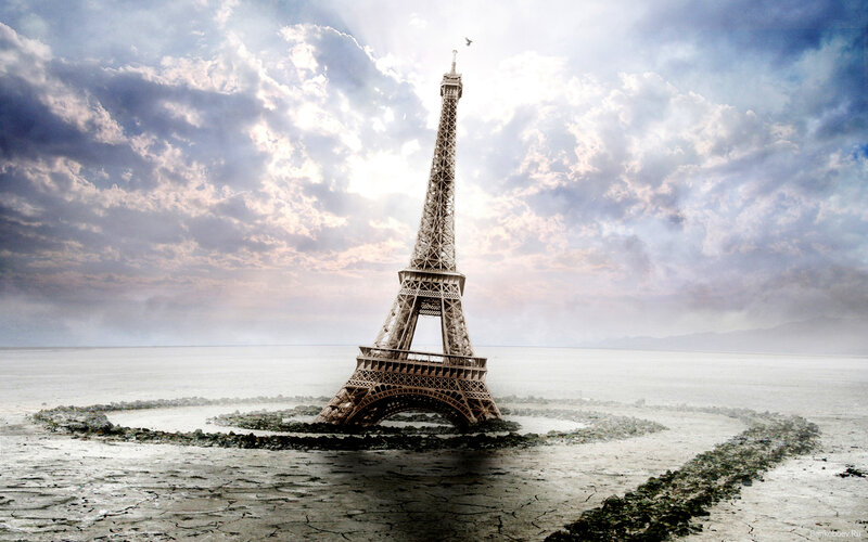 Eiffel Tower in Water