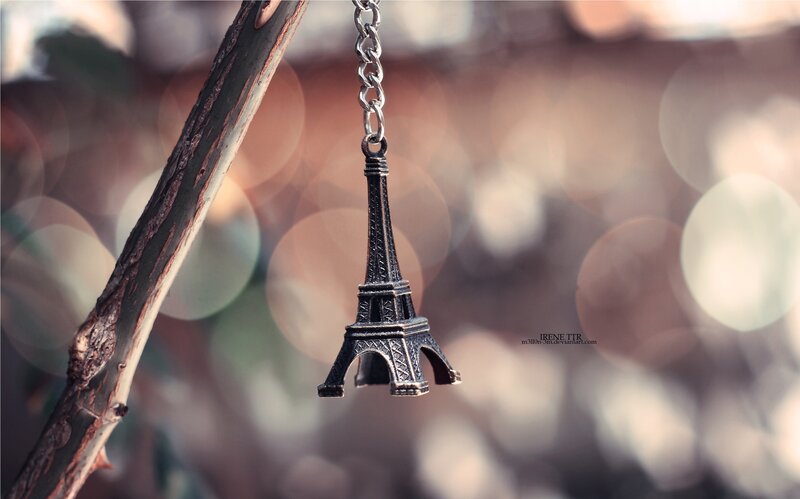 Eiffel Tower Keychain — Brown, Serene