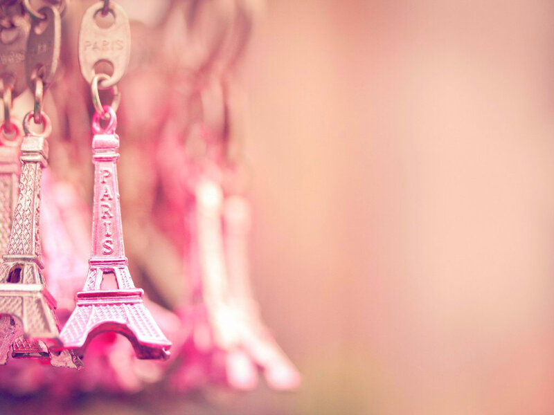 Eiffel Tower Keychains — Pink