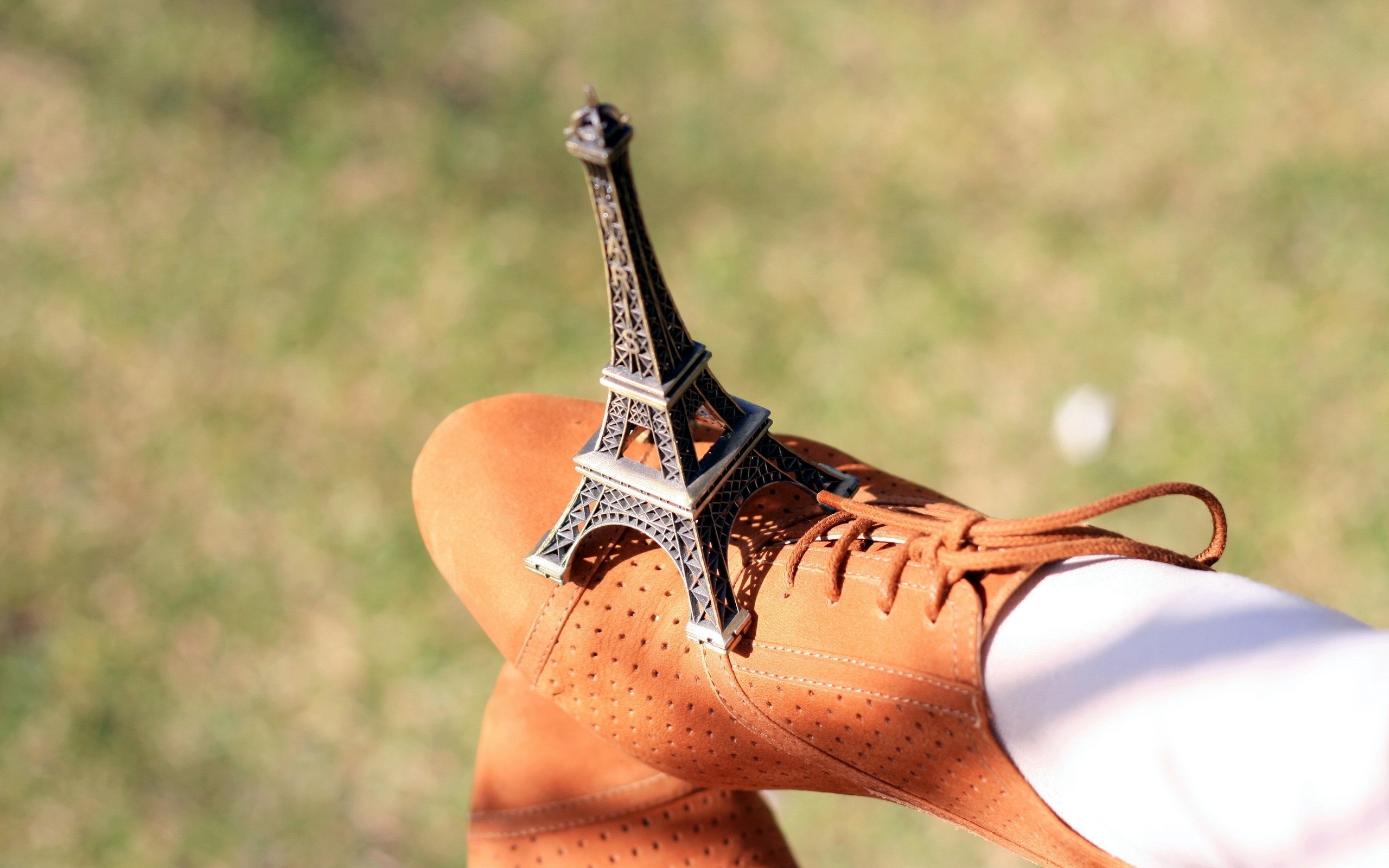 Eiffel Tower model on shoe