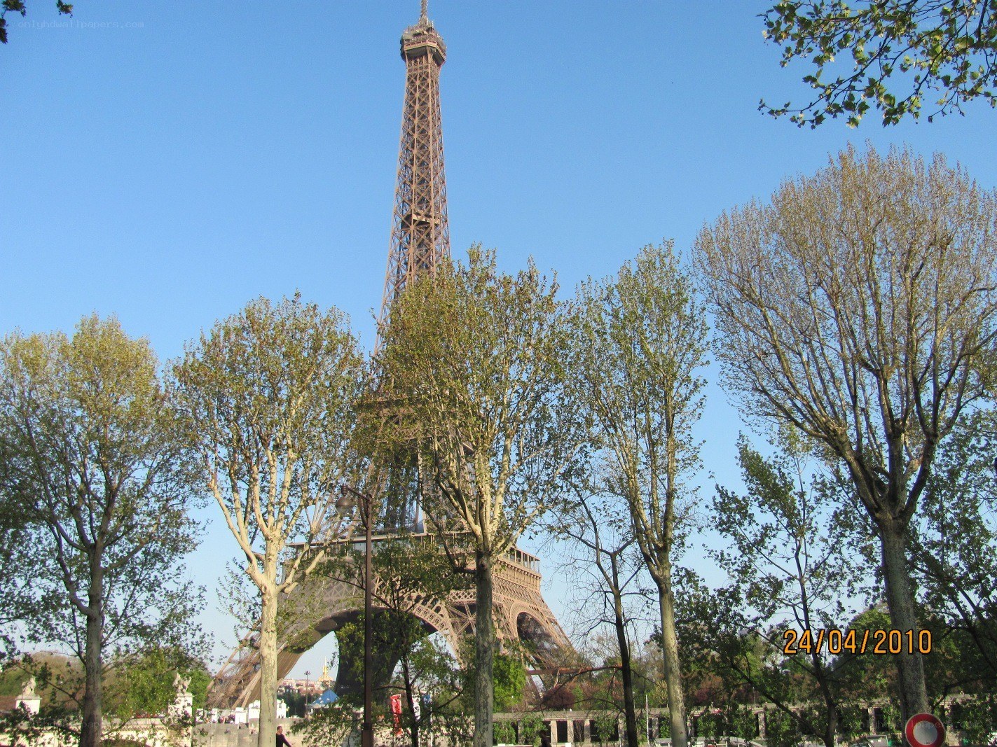Eiffel Tower on a sunny day